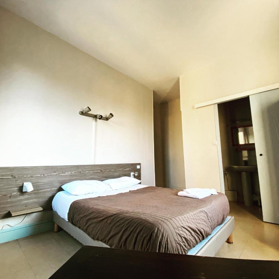 Hotel Le Midi Clermont-Cournon Exterior foto